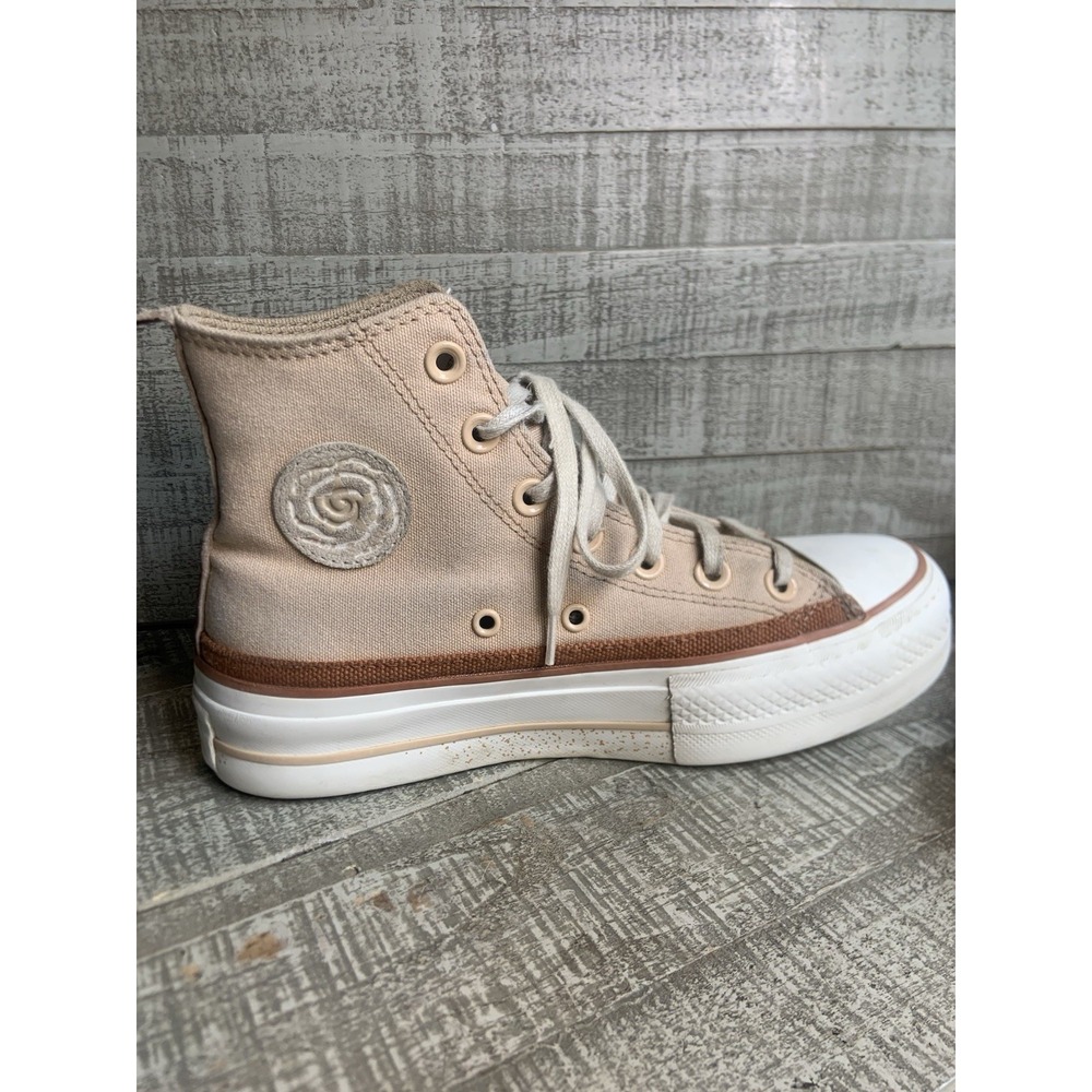 Converse Chuck Taylor All Star Lift Platform Chai Latte A08693C Womens Size 6